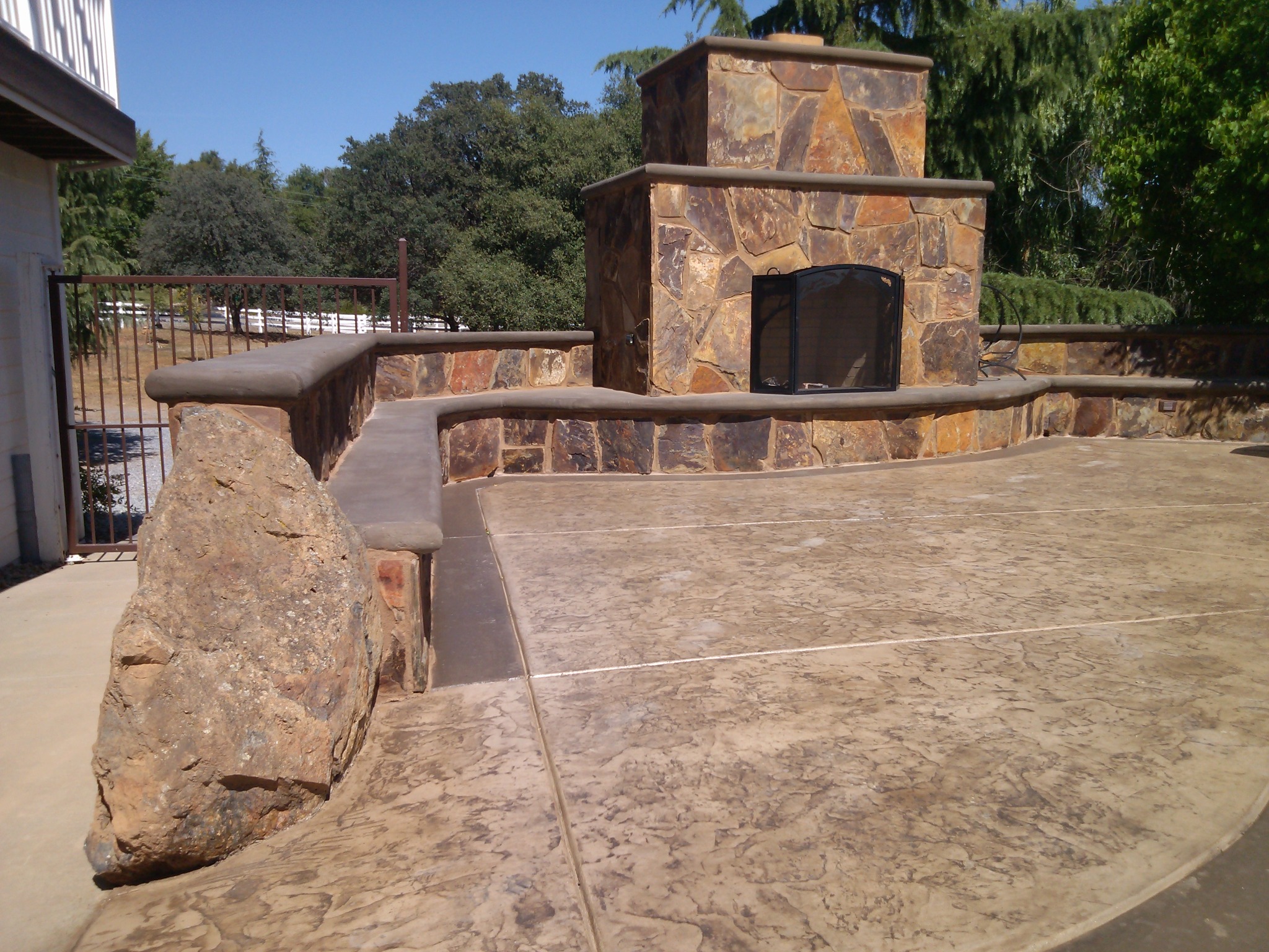 Custom pergola as an artistic outdoor structure